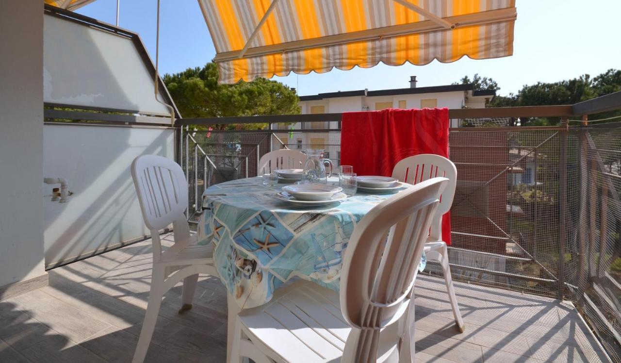 Apartamento Residenza Alisei Lignano Sabbiadoro Exterior foto