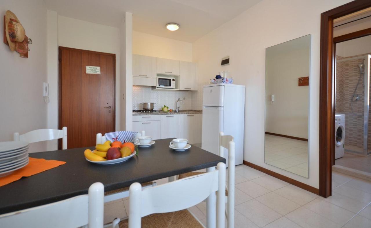 Apartamento Residenza Alisei Lignano Sabbiadoro Exterior foto
